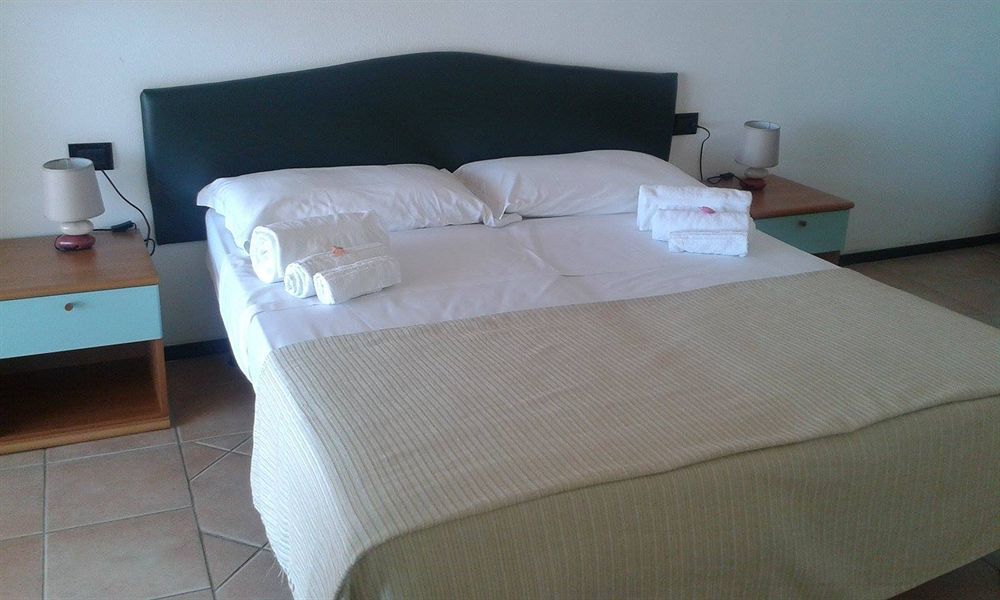 Residence Le Vele Stintino Ngoại thất bức ảnh
